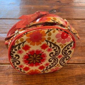 RARE Retired Vera Bradley Folkloric Round Pocket Cosmetic Case Bag